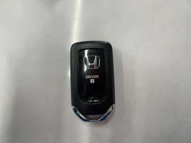 Toyota Aqua — фото 13