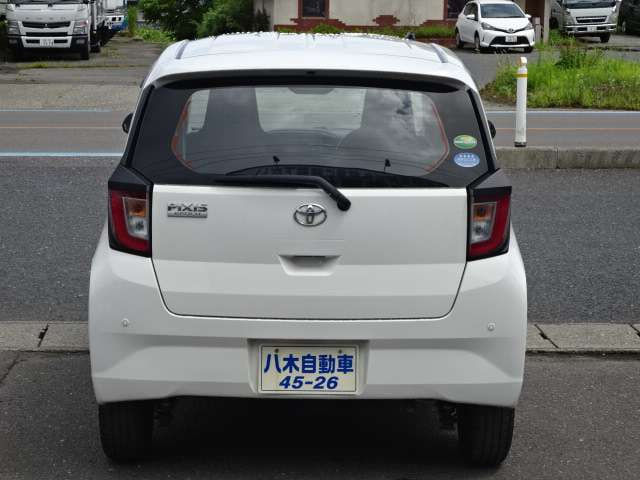 Toyota Pixis Epoch — фото 3
