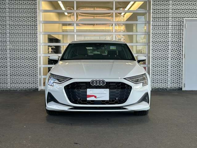 Audi A3 Sedan — фото 2