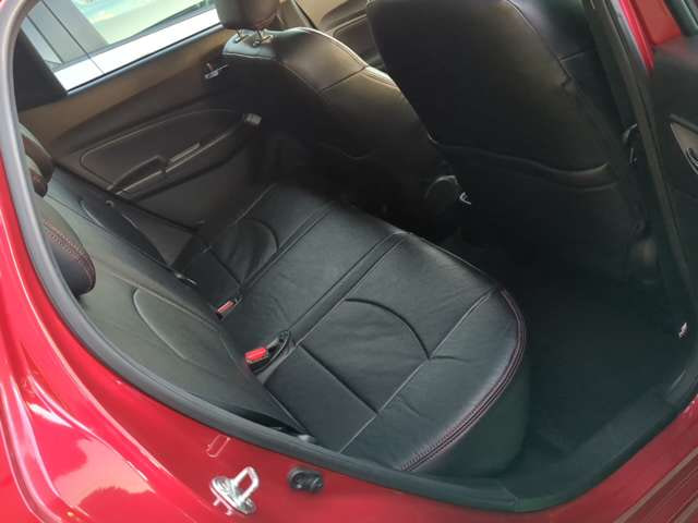 Suzuki Swift — фото 4