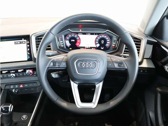 Audi A1 Sportback — фото 14