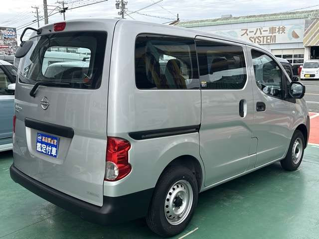 Nissan NV200 Vanette VAN — фото 15