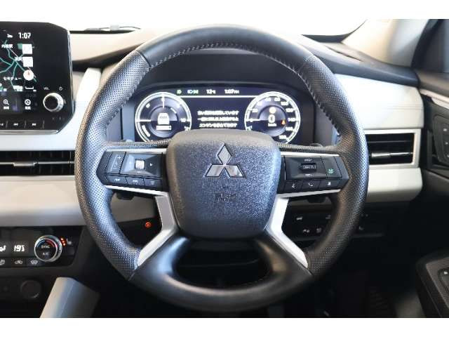 Mitsubishi Outlander — фото 4