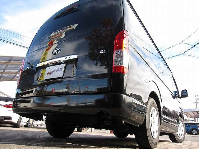Toyota Hiace — фото 8