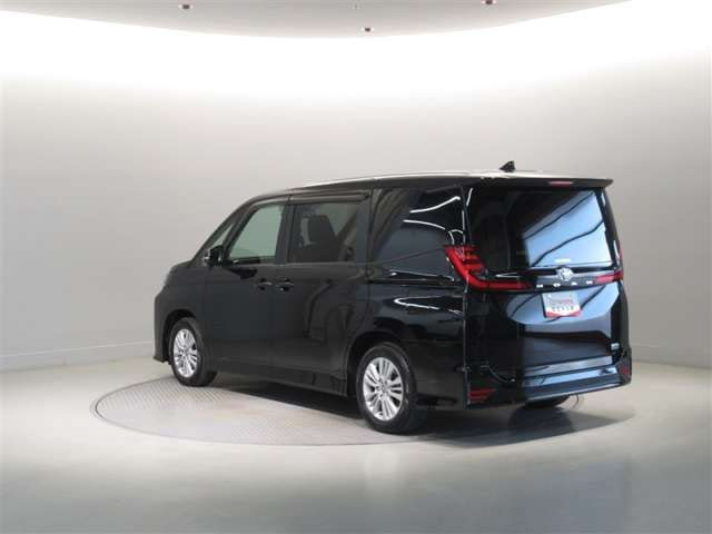 Toyota Noah — фото 4