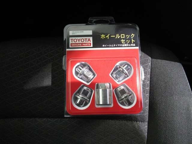 Toyota Noah — фото 12
