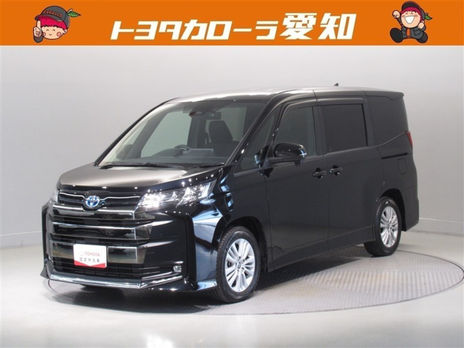 Toyota Noah — фото 14