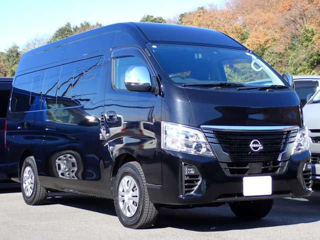 Nissan Caravan Wagon — фото 5