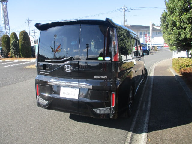 Honda Step WGN — фото 2