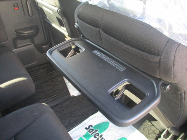 Honda Step WGN — фото 12