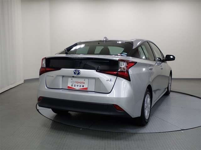 Toyota Prius — фото 4