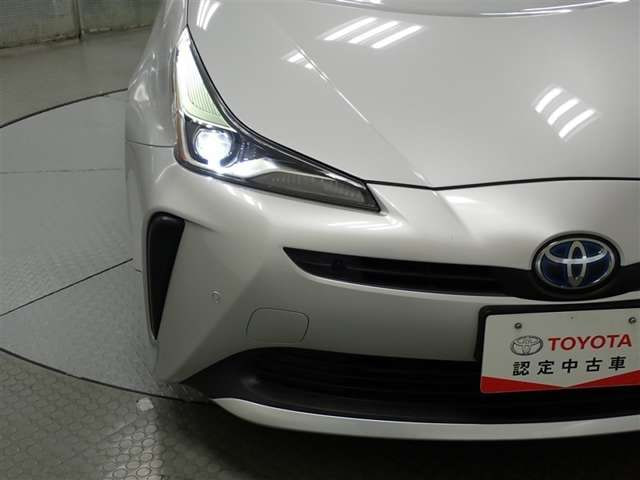 Toyota Prius — фото 5