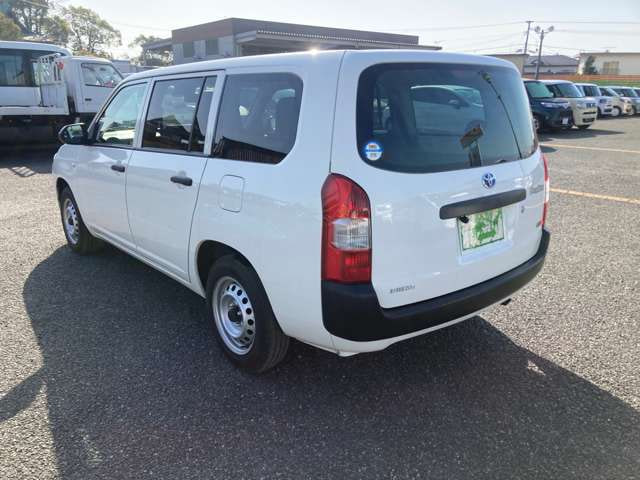 Toyota Probox VAN — фото 6