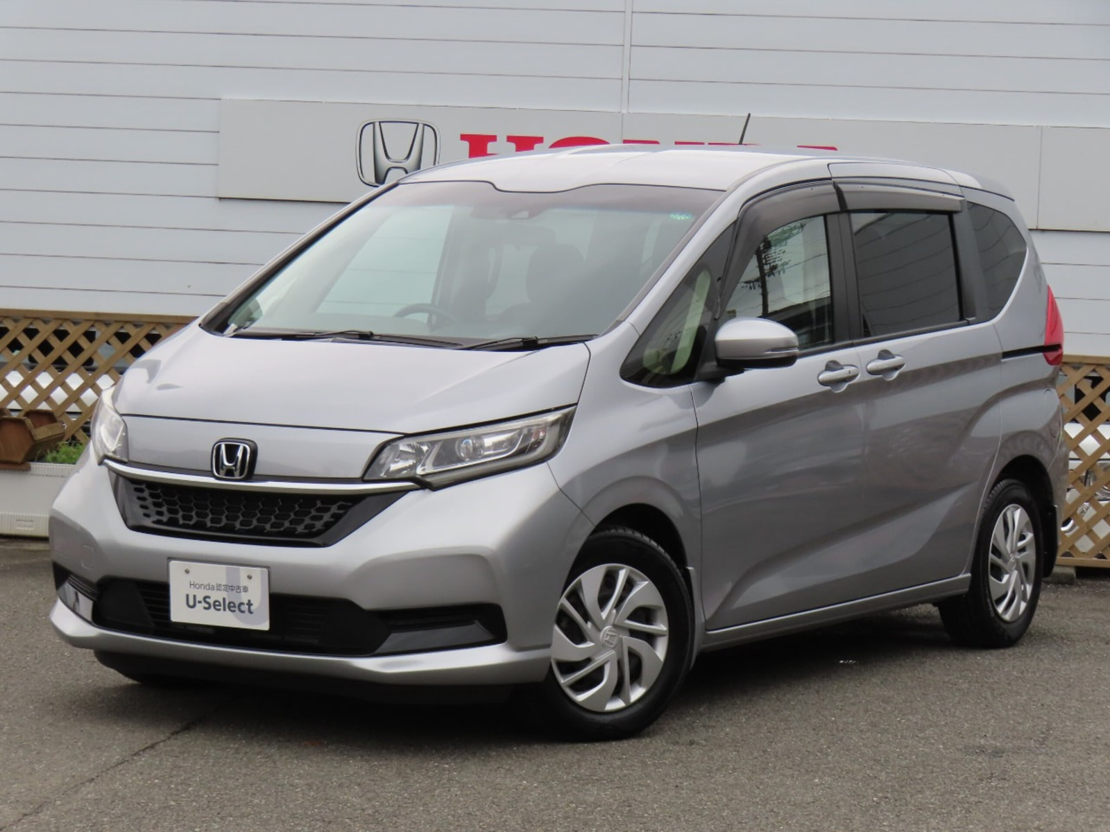 Honda Freed — фото 9