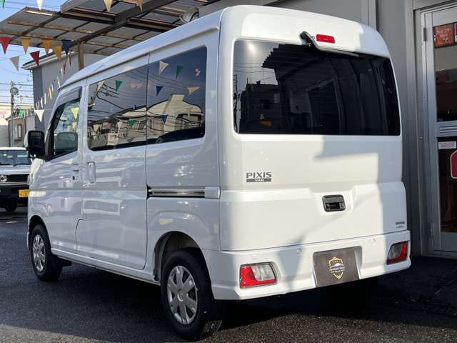 Toyota Pixis VAN — фото 3