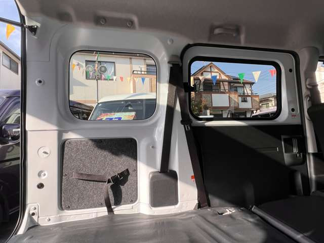 Toyota Pixis VAN — фото 9