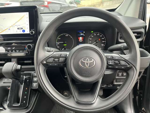 Toyota Sienta — фото 3