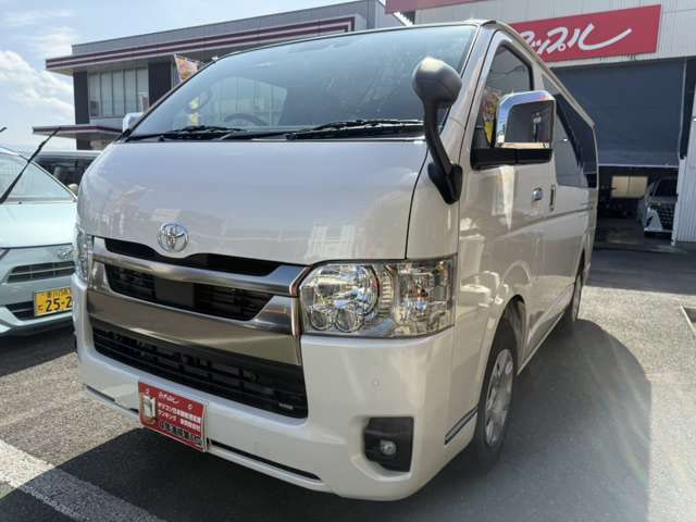 Toyota Hiace VAN — фото 4