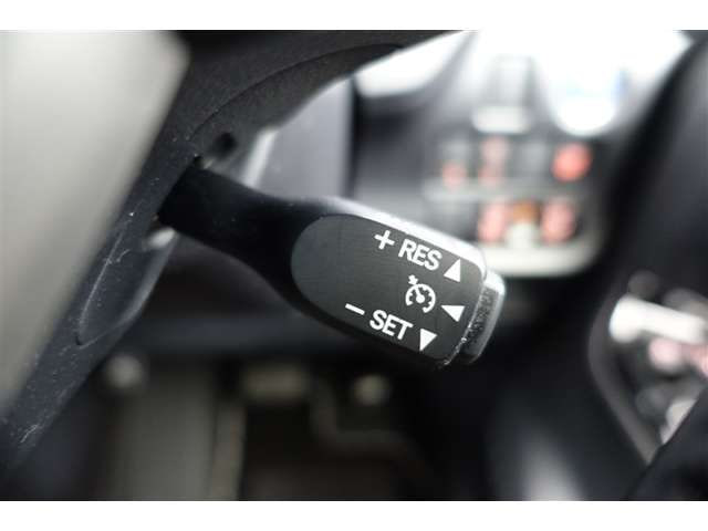 Toyota Noah — фото 9