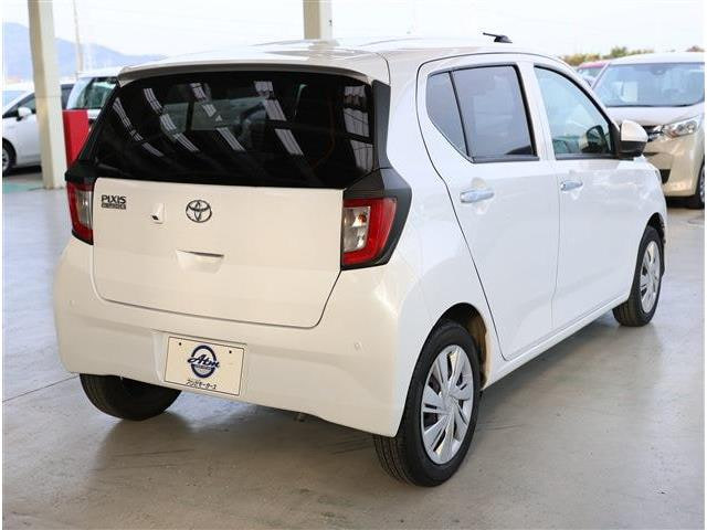 Toyota Pixis Epoch — фото 6