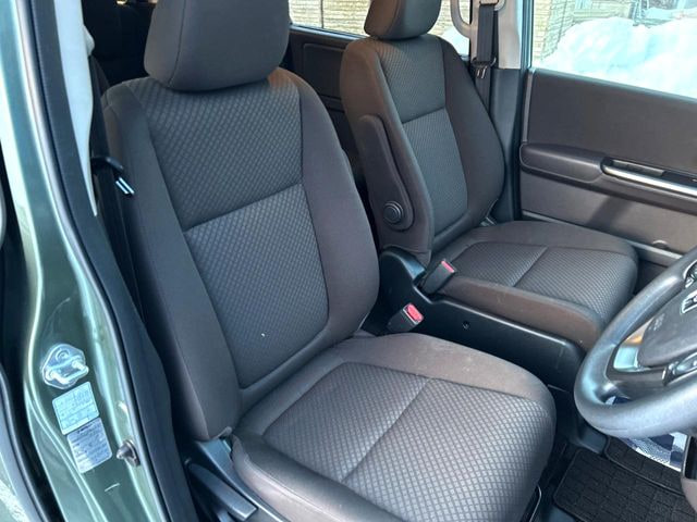 Honda Freed — фото 8