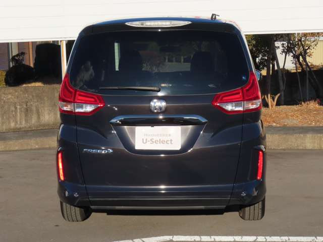 Honda Freed Plus — фото 5