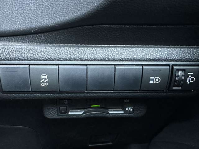 Toyota Corolla Sport — фото 15