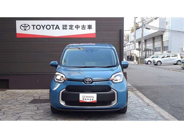 Toyota Sienta — фото 4