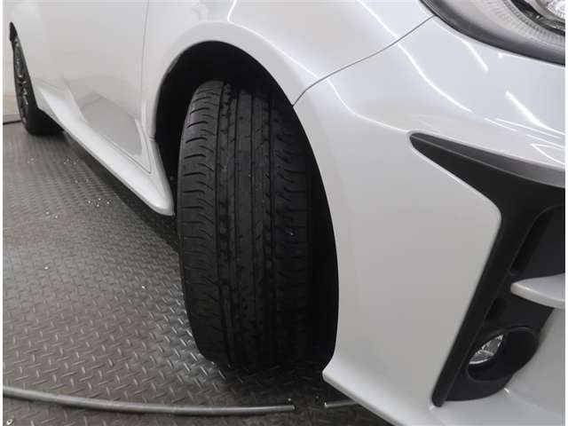 Toyota Gryaris — фото 10