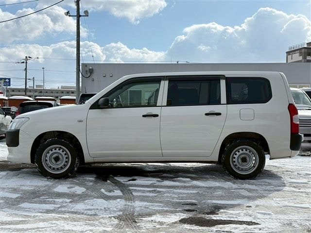 Toyota Succeed VAN — фото 4