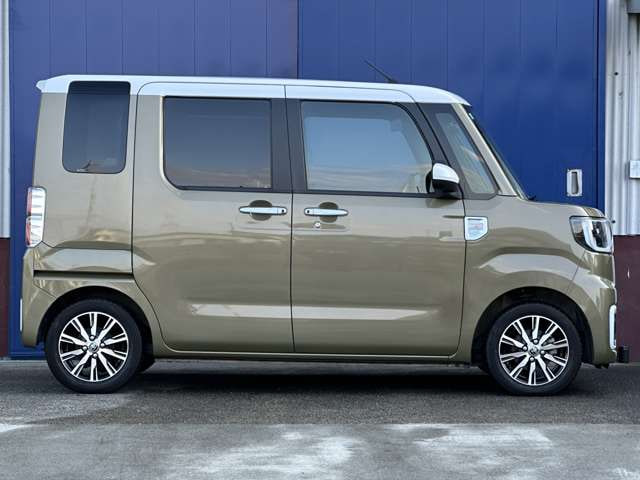 Toyota Pixis Mega — фото 5