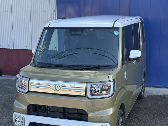 Toyota Pixis Mega — фото 6