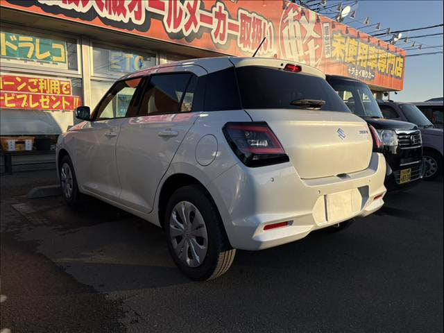 Suzuki Swift — фото 6
