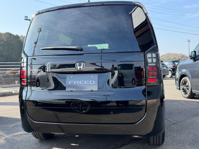 Honda Freed — фото 6