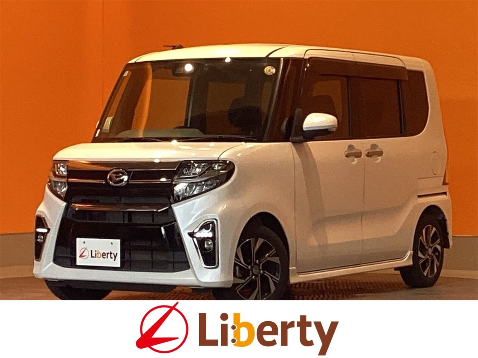 Daihatsu Tanto — фото 13