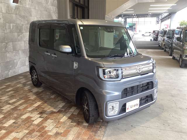 Toyota Pixis Mega — фото 6