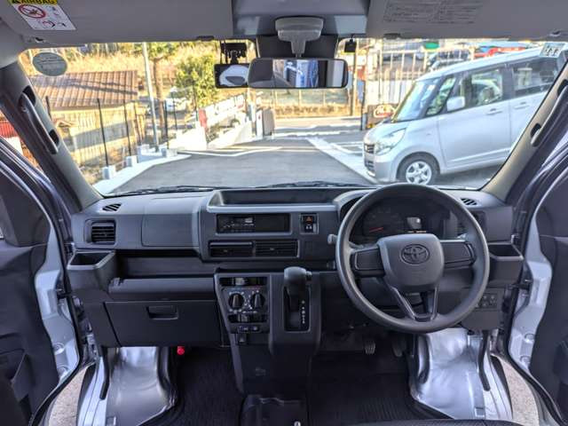 Toyota Pixis VAN — фото 7