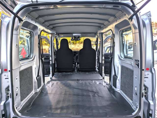 Toyota Pixis VAN — фото 13