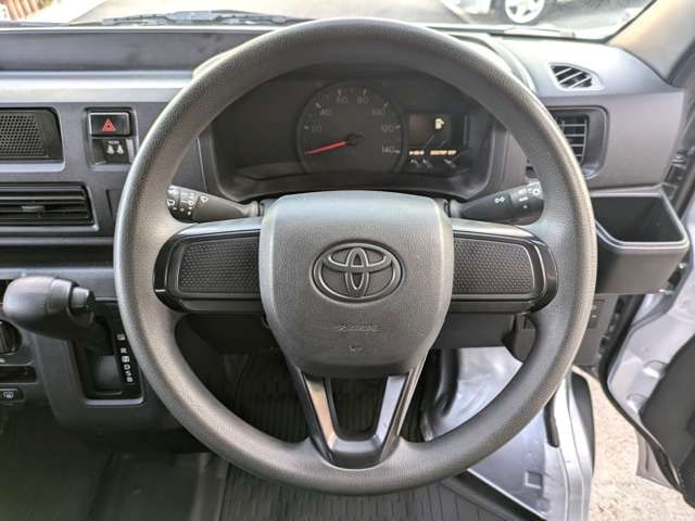 Toyota Pixis VAN — фото 15