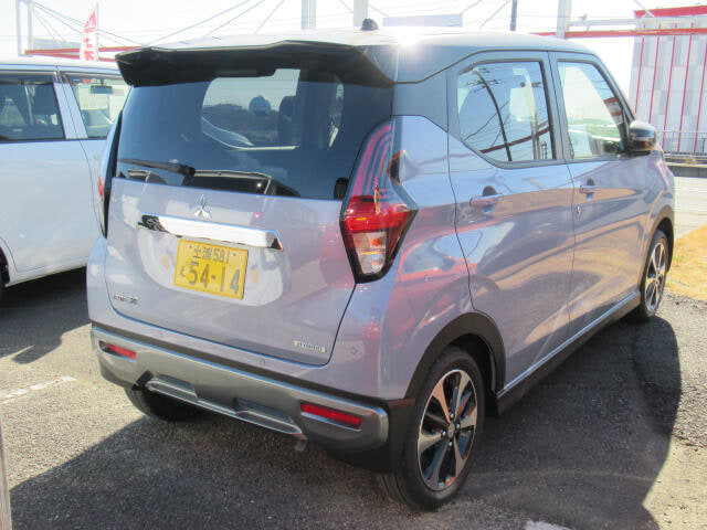 Mitsubishi EK X — фото 4