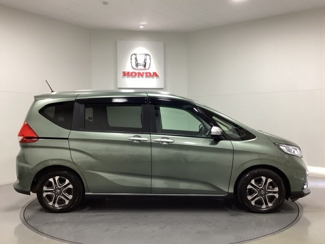 Honda Freed Plus — фото 4