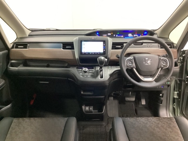 Honda Freed Plus — фото 5