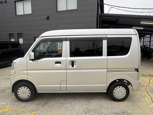 Nissan NV100 Clipper — фото 10