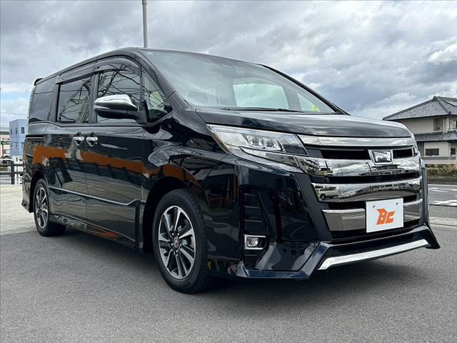 Toyota Noah — фото 8
