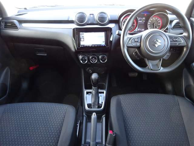 Suzuki Swift — фото 4
