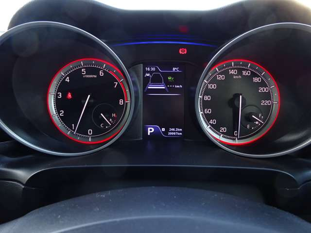 Suzuki Swift — фото 7