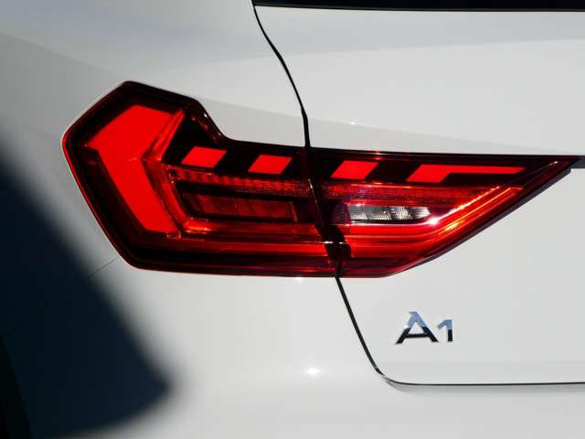 Audi A1 Sportback — фото 9