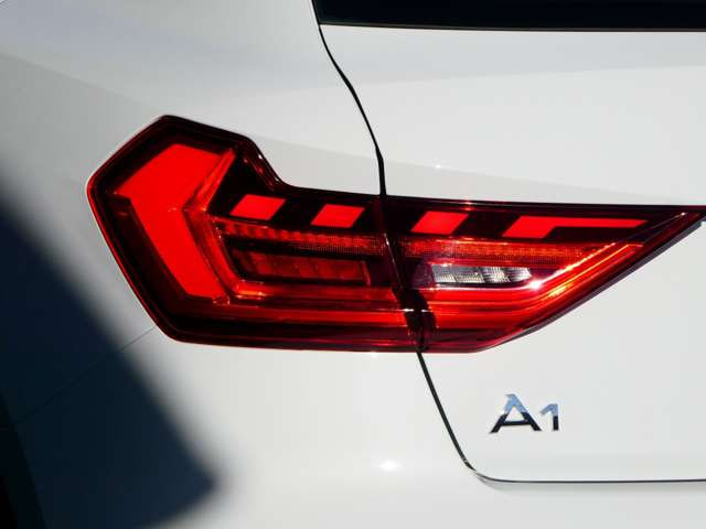 Audi A1 Sportback — фото 10