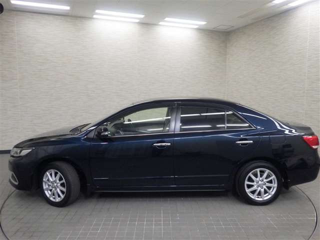 Toyota Premio — фото 2