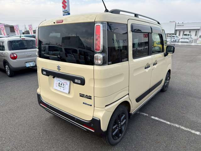 Suzuki Spacia — фото 7